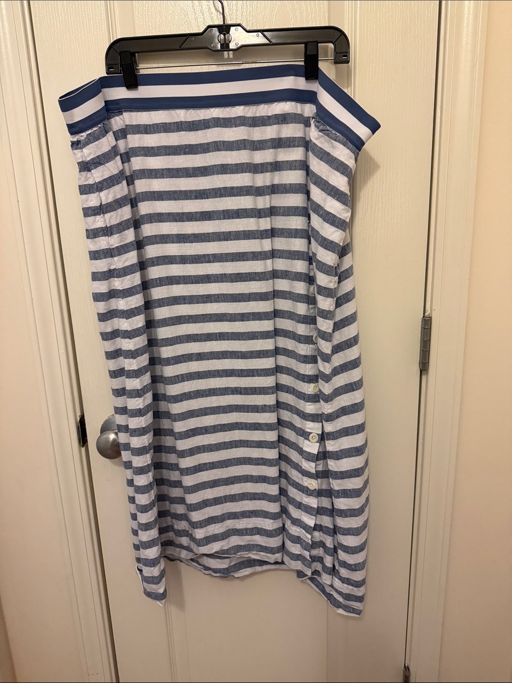 J. Jill Blue and White Striped linen skirt with front button detail - Size 3X